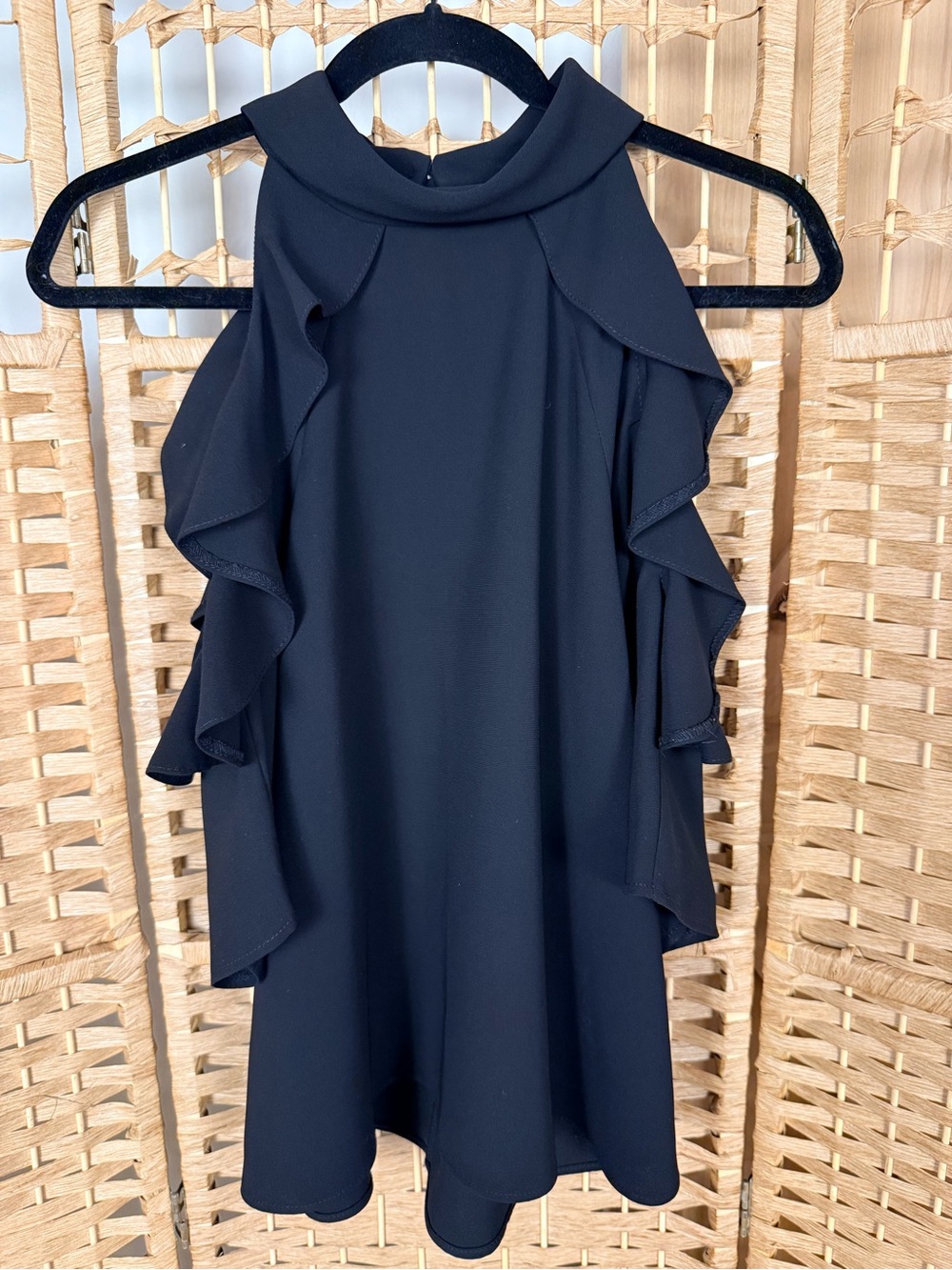 Top Shop Black Cold Shoulder Ruffle Top Size 4 EUC